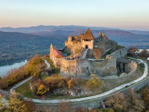 bc184777-8572-4d4a-a5e4-9b3dedc41645