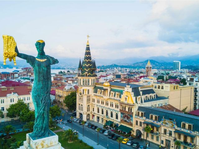 Thy İle Uçaklı Karadeniz Yaylaları ve Batum Turu (3 Gece Otel Konaklamalı)