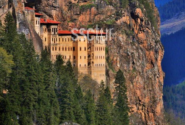 19 Mayıs Özel Uçaklı Karadeniz Yaylaları Ve Batum Turu (3 Gece Otel Konaklamalı)